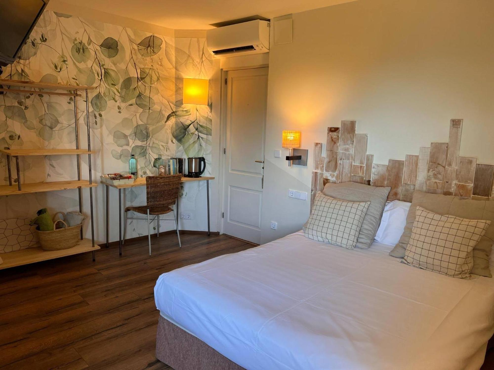 Hotel Boutique Niu De Sol - Designed For Adults Palau Saverdera Esterno foto